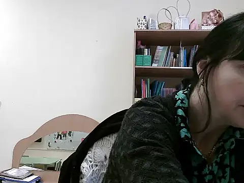 Viknika online show from December 2, 2025, 9:36 am