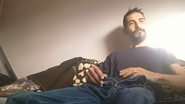 Ash59055 online show from December 18, 2025, 9:48 am