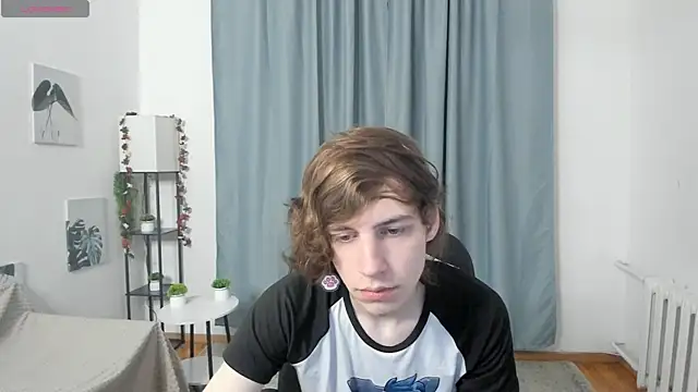 AvenGlow online show from December 15, 2025, 5:12 am