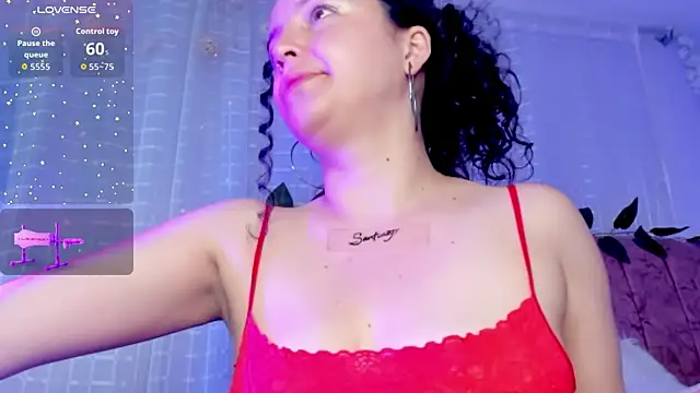 BONNIEFLOREZ online show from November 13, 2025, 5:34 pm