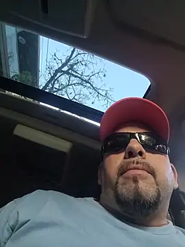 Snapshot of Tincho1051 chatting on April 22, 2026, 7:59 pm Tincho1051 online show from April 22, 2026, 7:59 pm