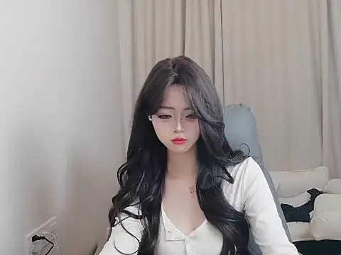 onnijiang123 online show from October 31, 2025, 9:54 am