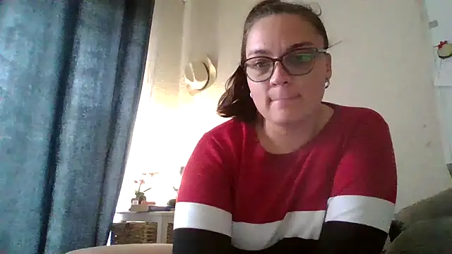 lilMissMarli online show from July 10, 2026, 2:19 pm