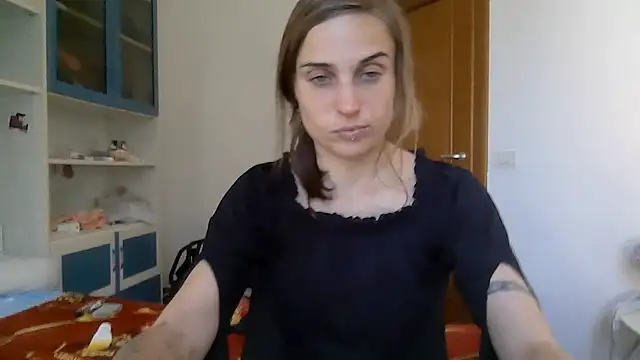 SinnEmily online show from May 25, 2026, 7:36 am