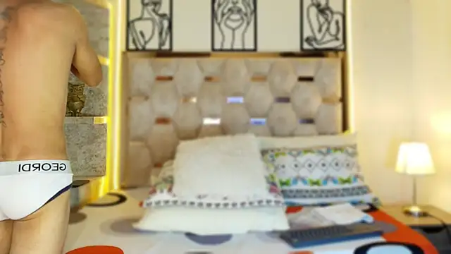 Andrew Haalls online show from December 21, 2025, 8:05 pm