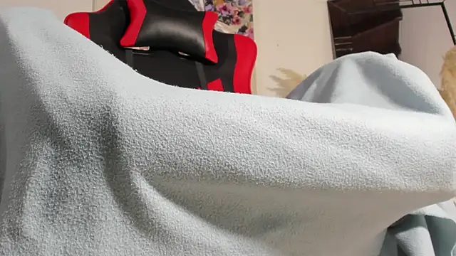 hathor  01 online show from November 12, 2025, 1:44 pm