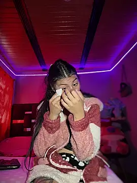 anny  18 online show from November 23, 2025, 6:41 pm