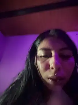 anny  18 online show from December 2, 2025, 2:39 am