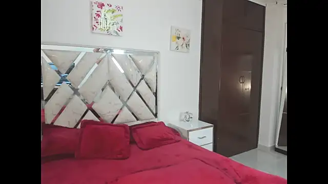 AdeleFun online show from November 4, 2025, 11:42 am