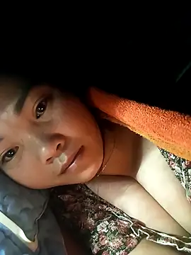 Snapshot of Lovebaby-love chatting on December 13, 2025, 10:59 pm Lovebaby-love online show from December 13, 2025, 10:59 pm