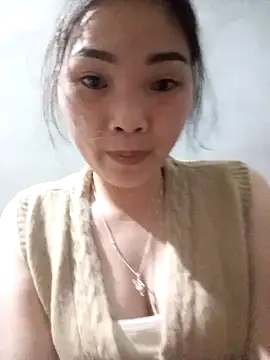 Snapshot of Lovebaby-love chatting on February 5, 2026, 2:33 pm Lovebaby-love online show from February 5, 2026, 2:33 pm