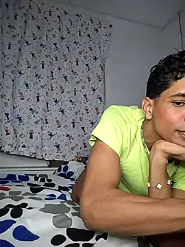 Snapshot of Alex_Sweeting chatting on December 3, 2025, 2:30 am Alex Sweeting online show from December 3, 2025, 2:30 am