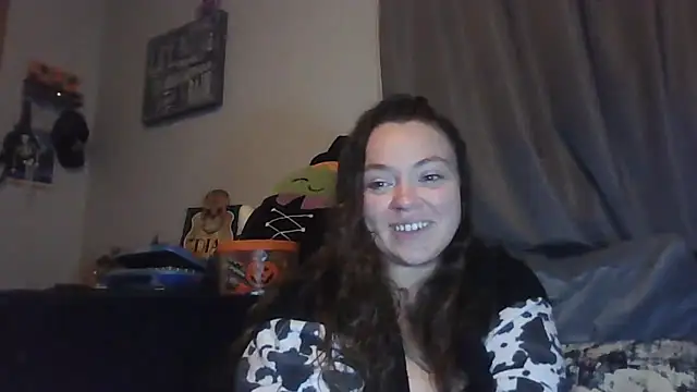 BartenderSteph online show from October 29, 2025, 6:15 am