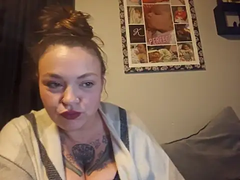 BartenderSteph online show from November 22, 2025, 7:51 am