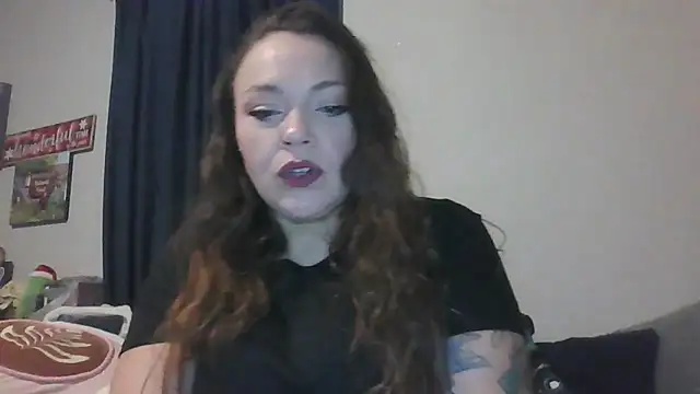 BartenderSteph online show from December 5, 2025, 4:32 am