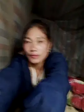 doggy-00 online show from December 22, 2025, 7:44 pm