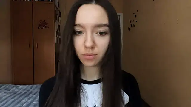 Kimixoo online show from December 2, 2025, 11:15 am