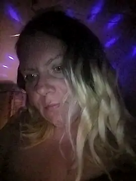 Lana-murr online show from April 24, 2026, 6:10 pm