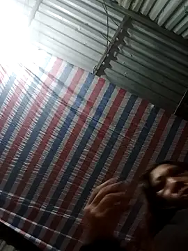 bella-la online show from November 29, 2025, 10:51 am