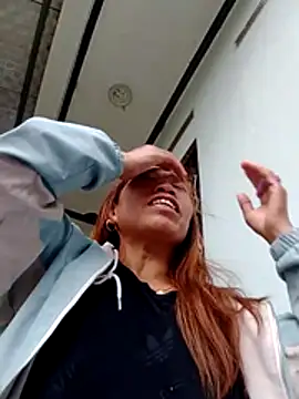 bella-la online show from February 28, 2026, 7:53 am