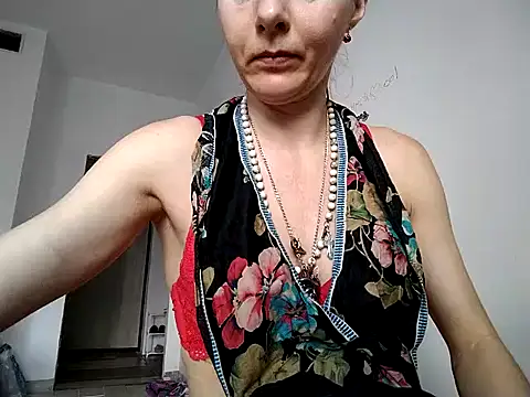 Snapshot of Anneta280671 chatting on July 21, 2026, 7:32 am Anneta280671 online show from July 21, 2026, 7:32 am