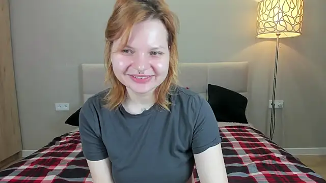 babyyullii online show from April 23, 2026, 1:40 am