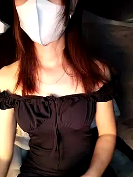 Snapshot of Em_xinh01 chatting on February 6, 2026, 5:12 am Em xinh01 online show from February 6, 2026, 5:12 am