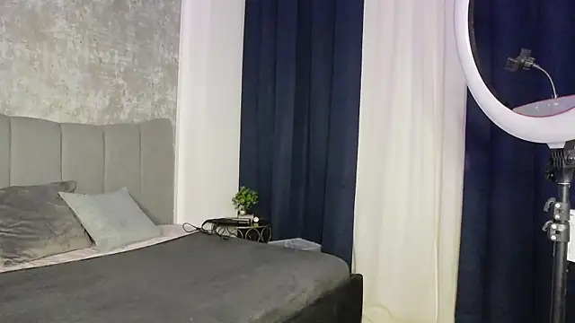 NattyMoonx online show from December 14, 2025, 8:02 pm