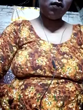 Liza0103 online show from November 1, 2025, 3:14 pm