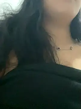 morenahhwy online show from November 5, 2025, 4:23 am