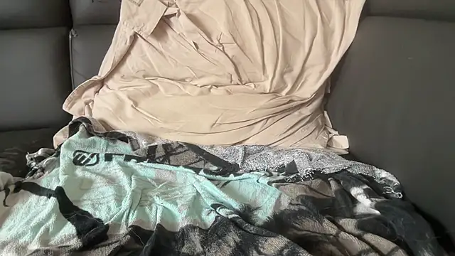 Snapshot of nonente_ chatting on February 14, 2026, 3:09 pm nonente online show from February 14, 2026, 3:09 pm