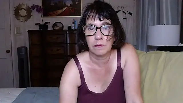 BigbustedBrenda online show from November 6, 2025, 6:20 pm