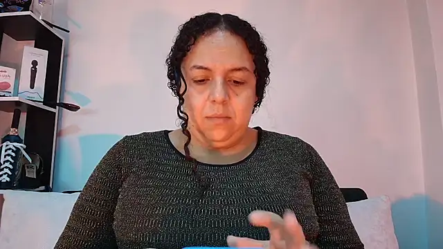 Natasha Amber online show from November 11, 2025, 1:55 pm