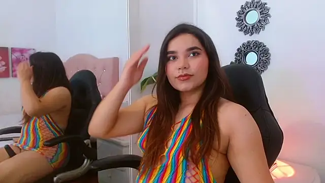 barbara baker  online show from November 23, 2025, 3:17 am