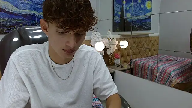 NicolasFerrer18 online show from November 27, 2025, 12:29 pm