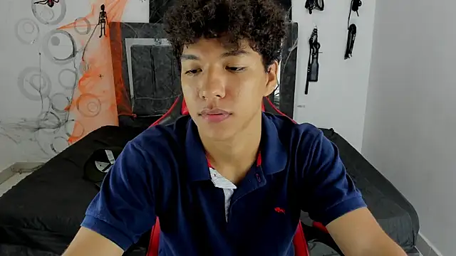 Snapshot of Maximiliano_Khalil chatting on October 30, 2025, 7:47 pm Maximiliano Khalil online show from October 30, 2025, 7:47 pm