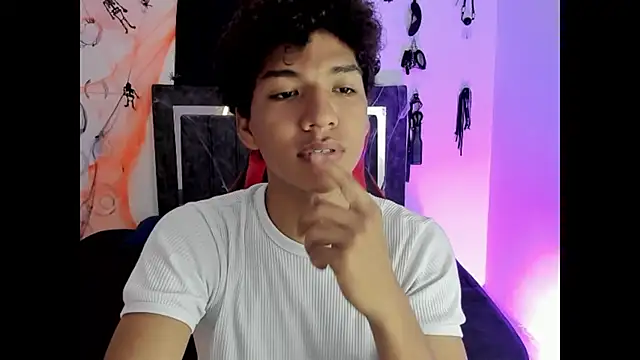 Snapshot of Maximiliano_Khalil chatting on November 6, 2025, 2:29 pm Maximiliano Khalil online show from November 6, 2025, 2:29 pm