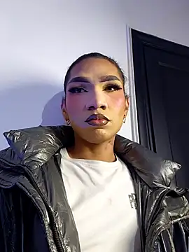 FernandaFox  online show from April 24, 2026, 3:31 am