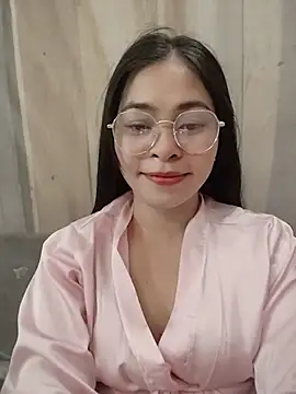 Bamboo-niee123 online show from May 31, 2026, 5:15 am