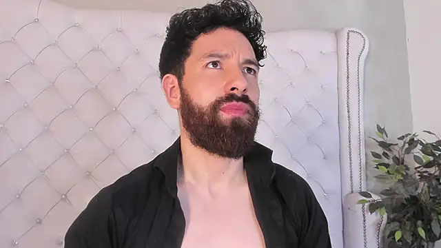 jackfoden01 online show from October 28, 2025, 5:22 am