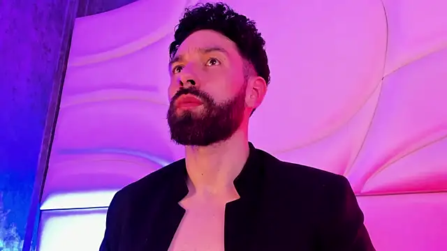 jackfoden01 online show from November 27, 2025, 4:03 am