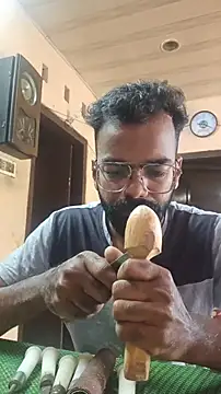 nithinrr online show from November 28, 2025, 3:53 am