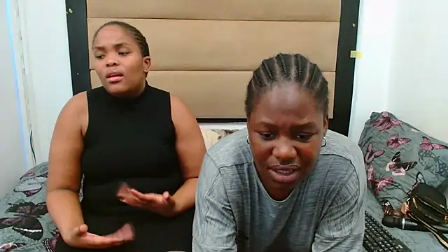 DARKberryDIAMOND online show from November 23, 2025, 2:28 pm