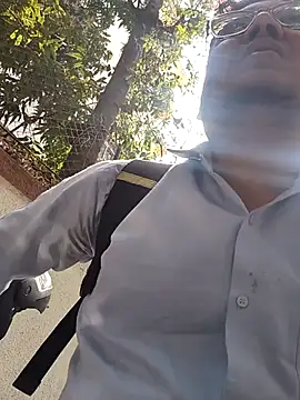 Snapshot of playboy210600 chatting on February 6, 2026, 6:40 am playboy210600 online show from February 6, 2026, 6:40 am