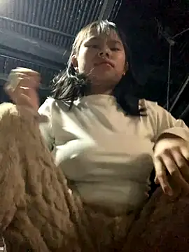 huttonmay358 online show from November 22, 2025, 12:53 am