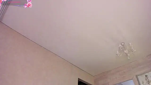 OnlyVivi online show from November 18, 2025, 6:29 am