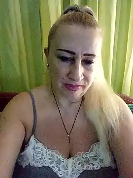 Esenia505 online show from January 19, 2026, 9:24 am