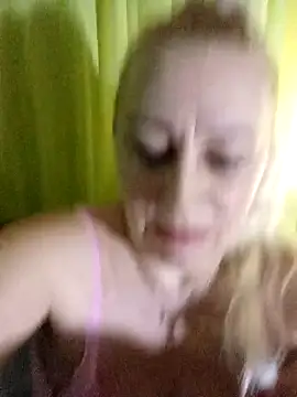 Esenia505 online show from February 18, 2026, 4:30 am