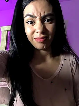 Sara-215 online show from December 4, 2025, 12:20 am