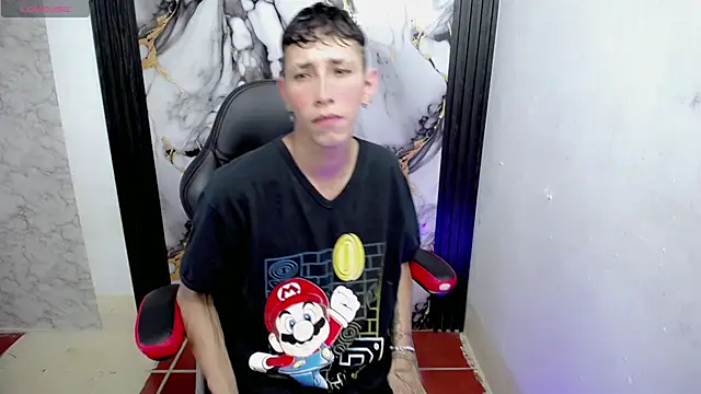 The latin boy online show from December 4, 2025, 6:27 pm